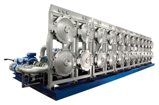 Hydrocyclone cluster used to classify mill slurry